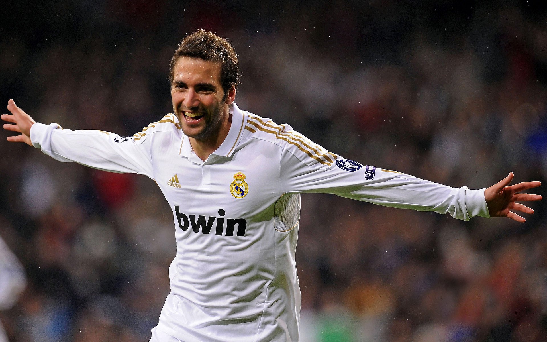 华体会官方网站-RNG主场观众热情高涨，rng 主场