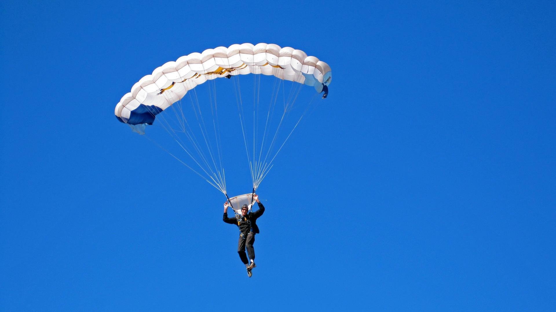 华体会app-切拉苏奥洛极限发力 游出巅峰速度，切尔西拉伊奥拉